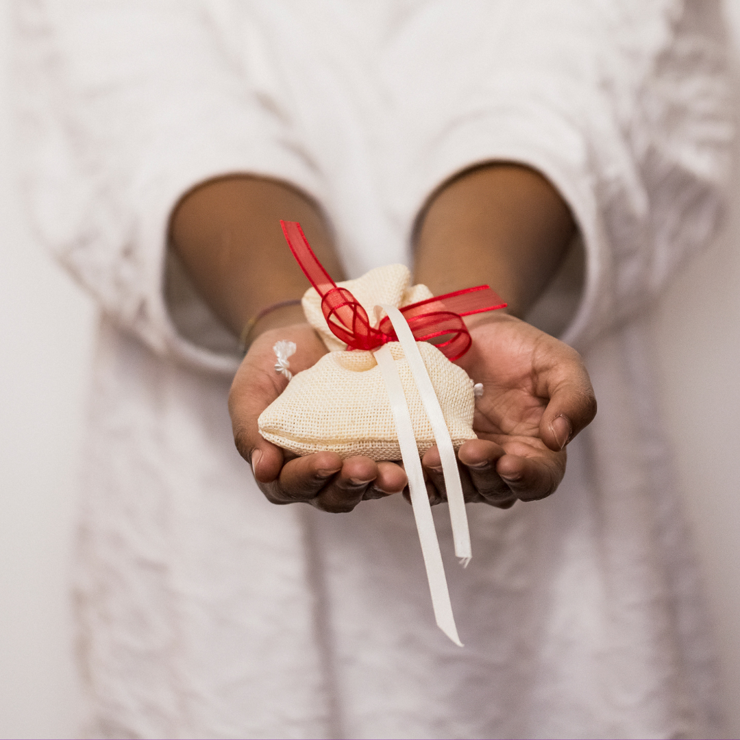 The Art of Giving Jewelry: Tips for Meaningful and Timeless Gifts