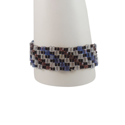 Choosing Complimentary Bracelets and Rings